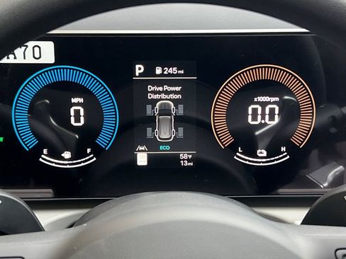 New 2026 Hyundai Tucson Blue SE image 22