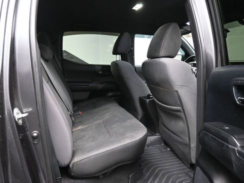 Used 2016 Toyota Tacoma TRD Sport w/ Towing Package AWD/4WD image 23