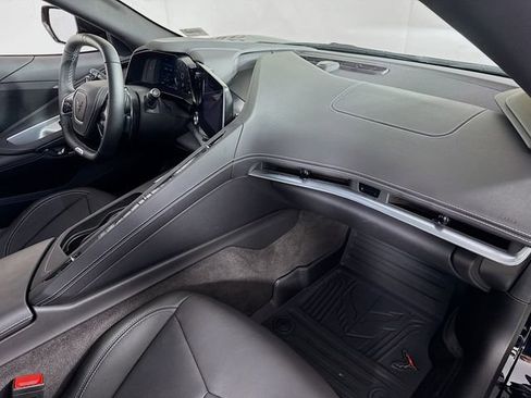 Used 2025 Chevrolet Corvette Z06 image 30