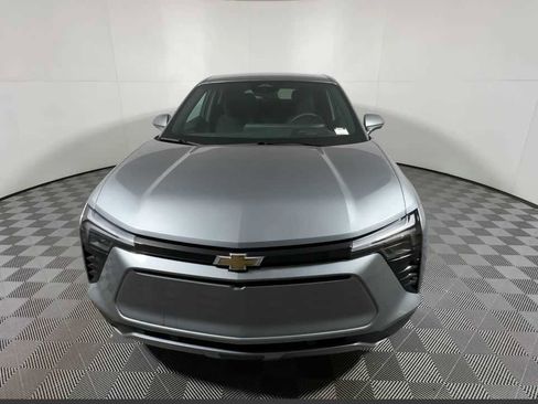 New 2026 Chevrolet Blazer EV LT image 12