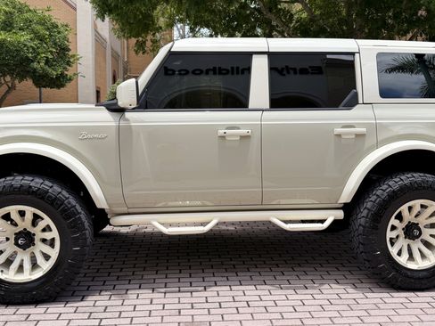 Used 2026 Ford Bronco Outer Banks AWD/4WD image 9