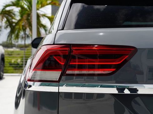 Used 2022 Volkswagen Atlas Cross Sport SEL Premium R-Line image 11