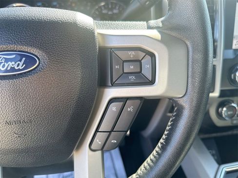 Used 2019 Ford F350 Lariat w/ Chrome Package image 18