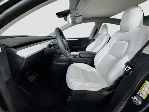 Used 2023 Tesla Model Y Long Range AWD/4WD image 11