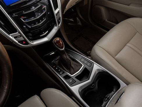 Used 2016 Cadillac SRX Luxury w/ Driver Awareness Package image 22