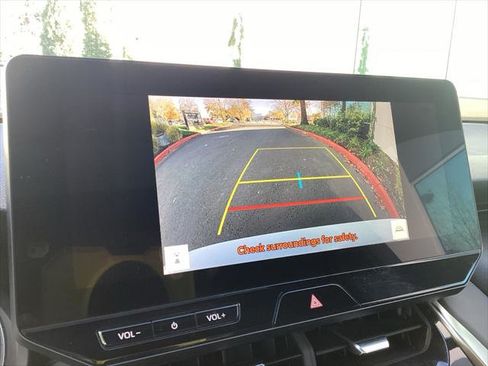 Certified 2024 Toyota Venza Nightshade image 16