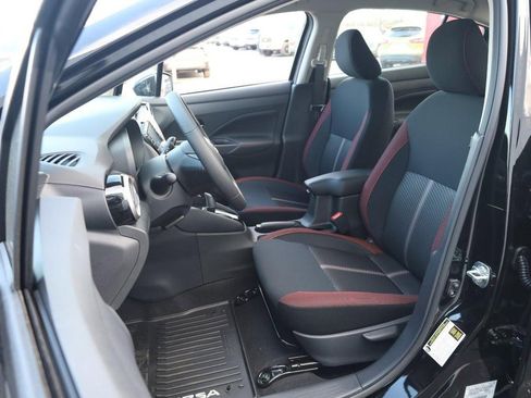 New 2025 Nissan Versa SR w/ Trunk Package image 8