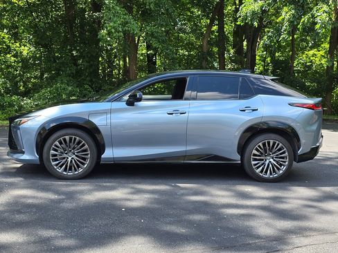 Used 2023 Lexus RZ 450e Premium w/ Accessory Package (Z1) image 3