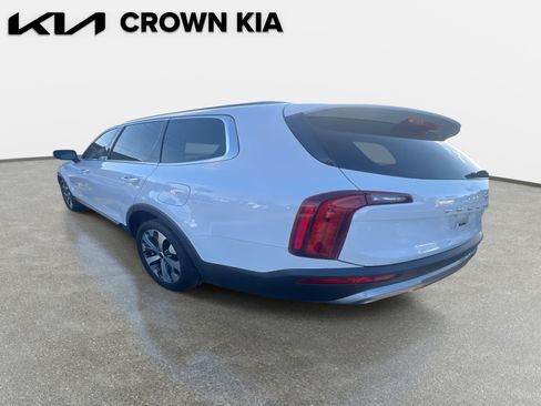 Certified 2022 Kia Telluride S image 7