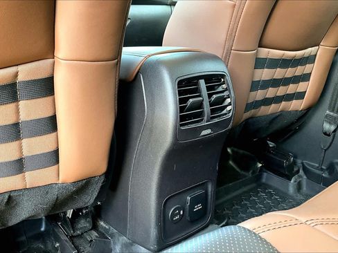Certified 2024 Ford Bronco Sport Badlands w/ Premium Package AWD/4WD image 36