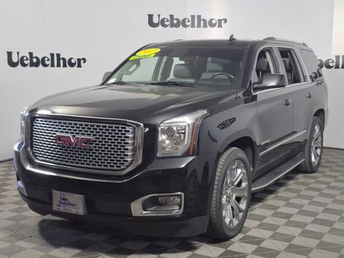 Used 2017 GMC Yukon Denali w/ Open Road Package AWD/4WD image 3