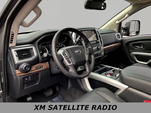 Certified 2021 Nissan Titan SL w/ Moonroof Package AWD/4WD image 18