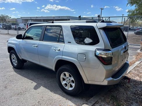 Used 2023 Toyota 4Runner SR5 AWD/4WD image 4