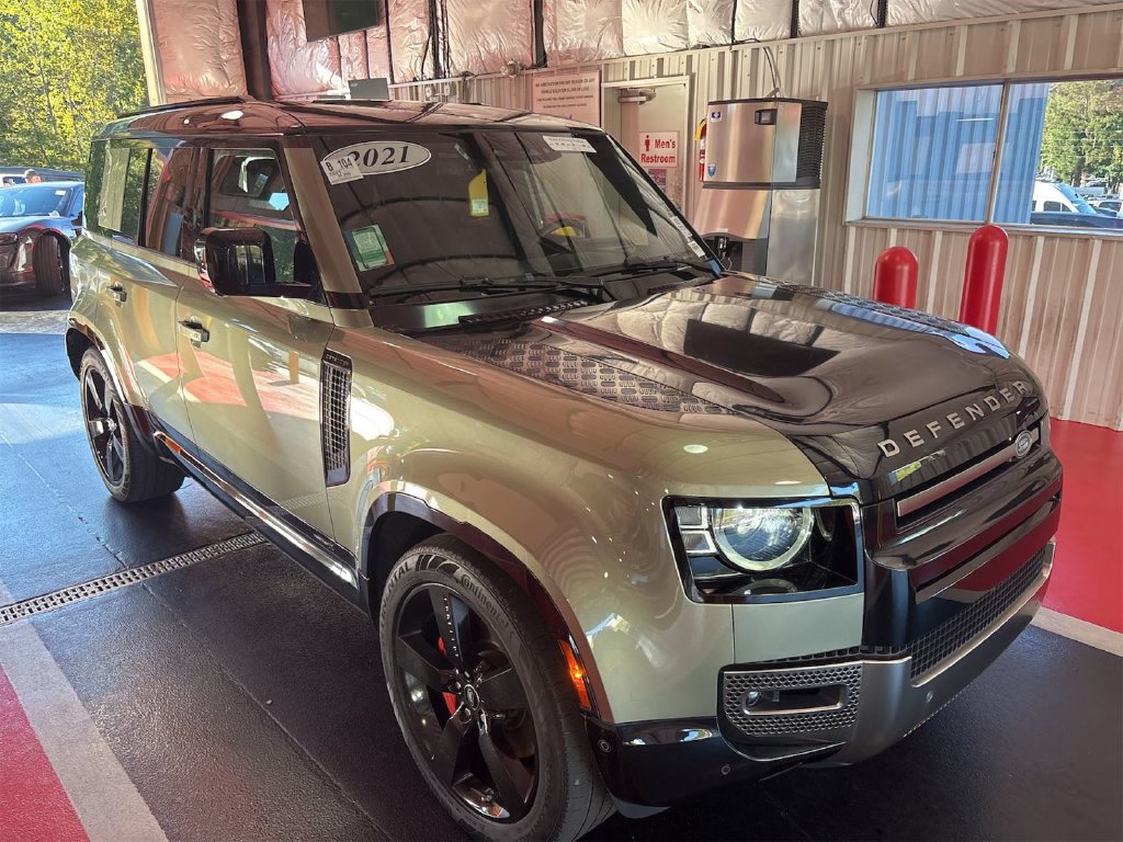 Used 2021 Land Rover Defender 110 X AWD/4WD image 1
