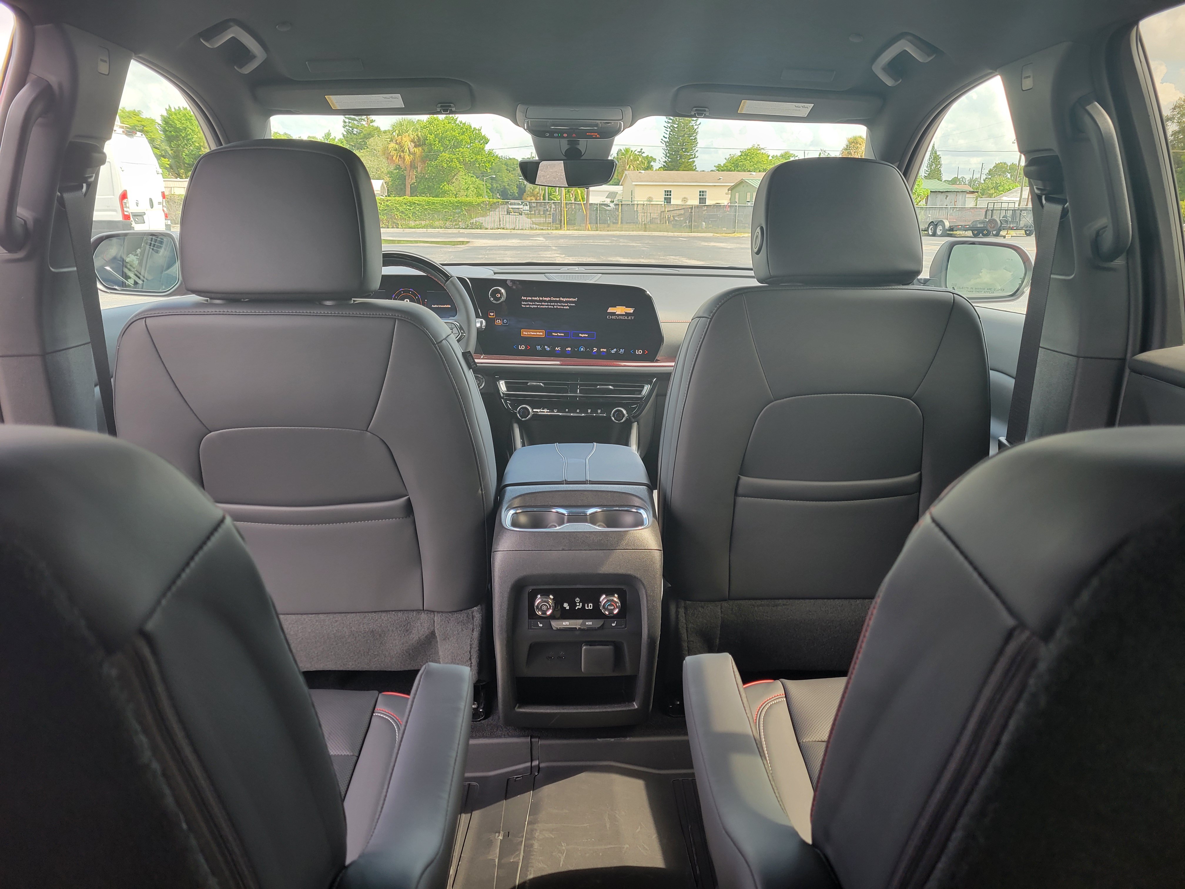 New 2027 Chevrolet Traverse RS w/ LPO, Floor Liner Package FWD image 12