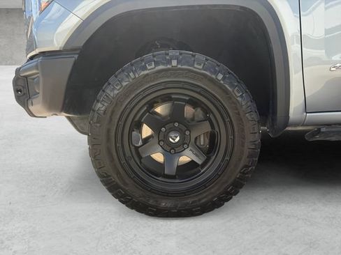 Used 2024 GMC Sierra 1500 AT4X AWD/4WD image 23