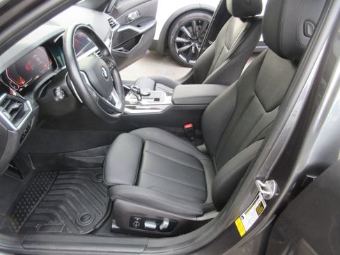 Used 2021 BMW 330i Sedan w/ Premium Package image 7