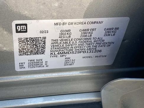 Used 2023 Buick Encore GX Select w/ Sport Touring Package FWD image 21