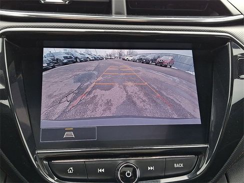 Used 2022 Chevrolet TrailBlazer RS w/ Sun and Liftgate Package image 18