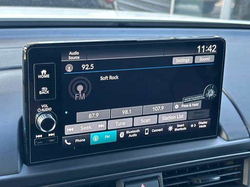 New 2025 Honda Pilot TrailSport image 16