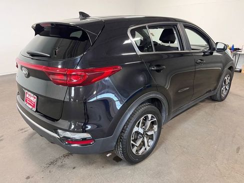 Used 2022 Kia Sportage LX FWD image 3