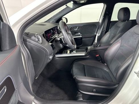 Used 2024 Mercedes-Benz GLA 250 w/ AMG Night Package image 11