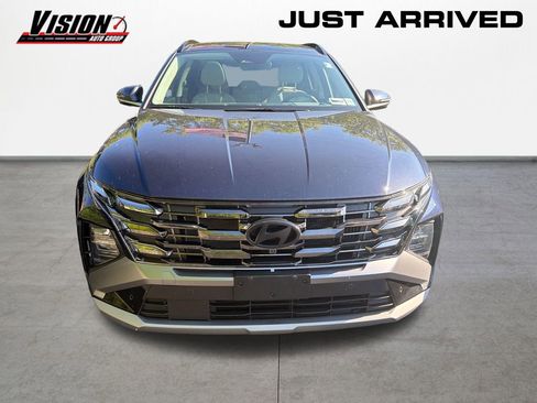 Used 2025 Hyundai Tucson Limited AWD/4WD image 2