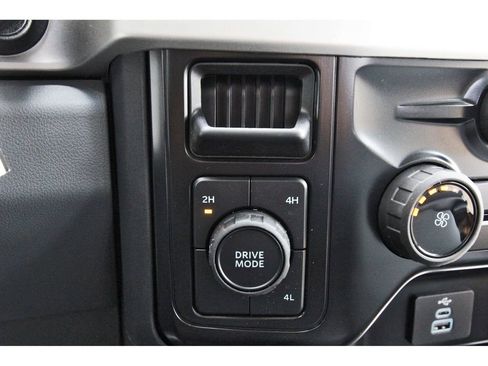 New 2025 Ford F550 4x4 Supercab Super Duty image 22