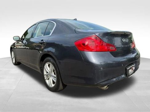 Used 2012 INFINITI G37 x w/ Premium Pkg image 4