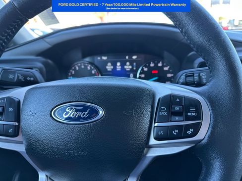 Certified 2023 Ford Explorer XLT image 11