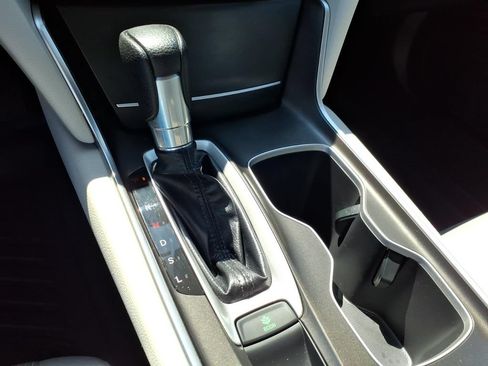 Used 2019 Honda Accord LX image 9