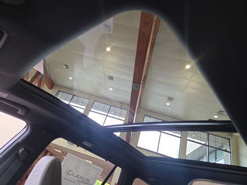 New 2026 Lexus TX 500h AWD image 12