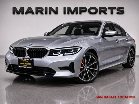 Used 2021 BMW 330e w/ Convenience Package RWD image 1