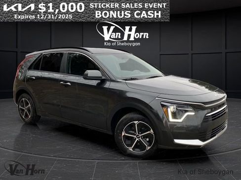 New 2025 Kia Niro LX image 1