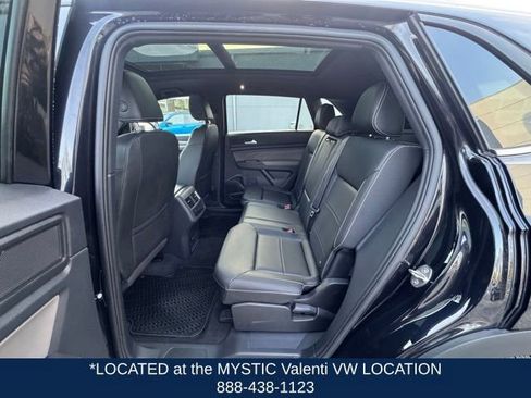 Used 2022 Volkswagen Atlas Cross Sport SE w/ Panoramic Sunroof Package image 10