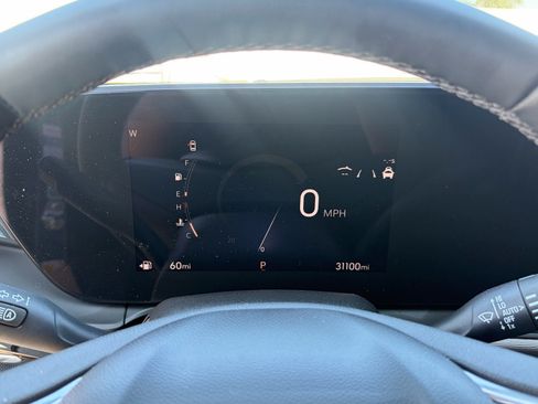 Used 2024 Buick Envista Sport Touring FWD image 18