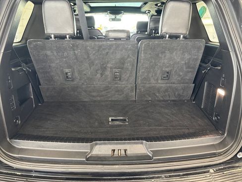 Used 2018 Ford Expedition Limited AWD/4WD image 38