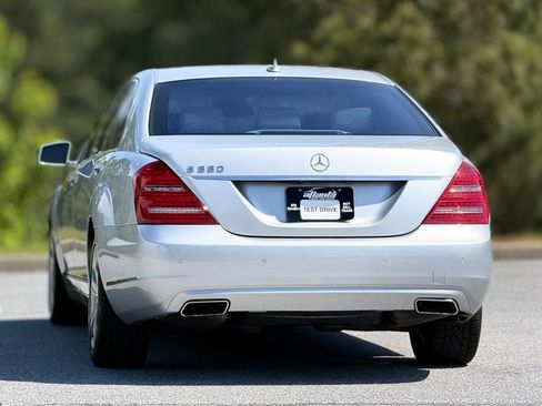Used 2010 Mercedes-Benz S 550 image 5