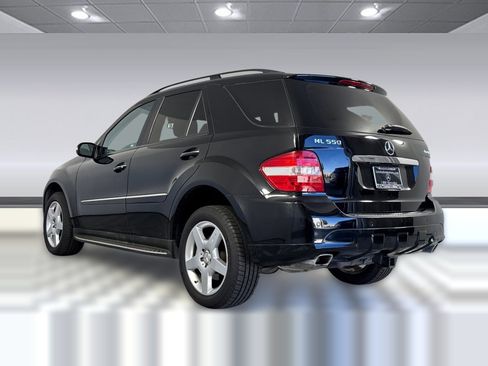 Used 2008 Mercedes-Benz ML 550 4MATIC image 3