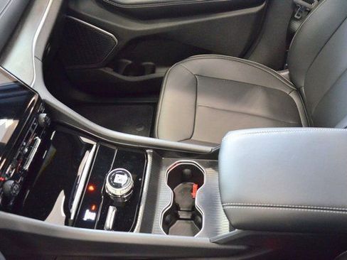 New 2025 Jeep Grand Cherokee Limited w/ Black Appearance Package image 21