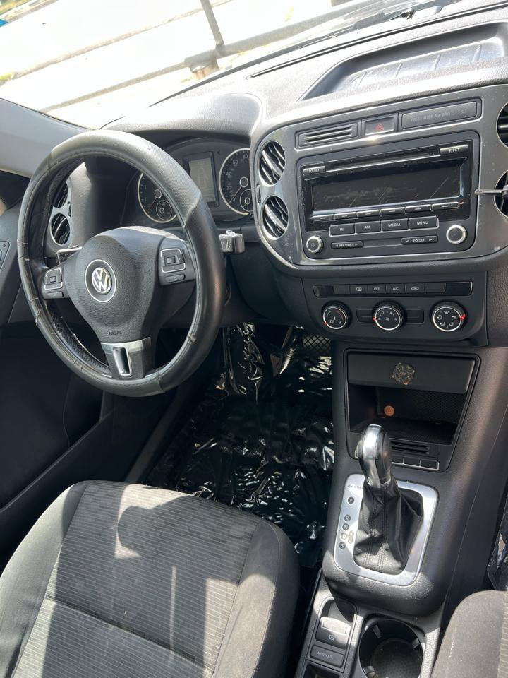 Used 2014 Volkswagen Tiguan S FWD image 13