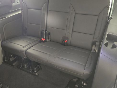 New 2026 Chevrolet Suburban LT w/ Comfort Package RWD image 34