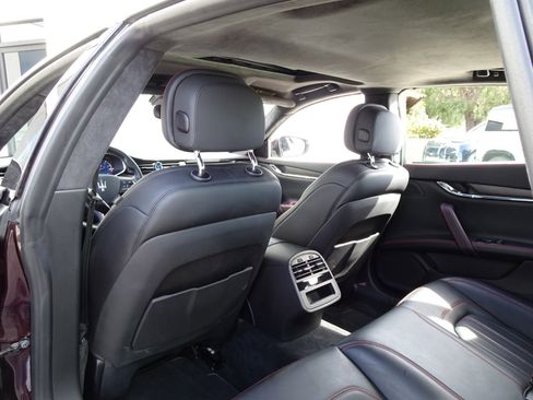 Used 2018 Maserati Quattroporte S GranLusso image 12