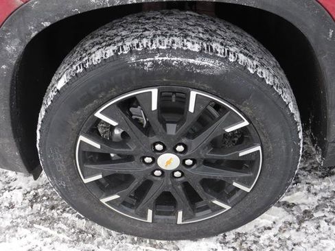 New 2026 Chevrolet Traverse LT w/ Sun and Wheel Package image 7