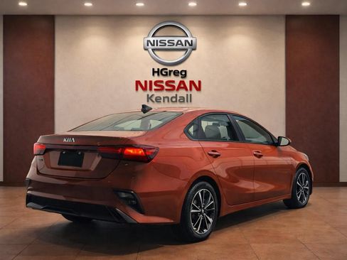 Used 2024 Kia Forte LXS FWD image 4