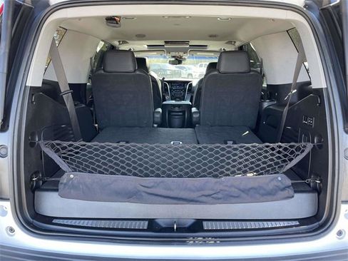 Used 2019 Cadillac Escalade Premium Luxury image 11