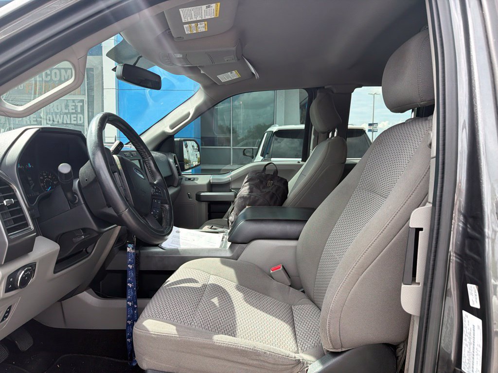 Used 2017 Ford F150 XLT w/ Equipment Group 302A Luxury RWD image 19