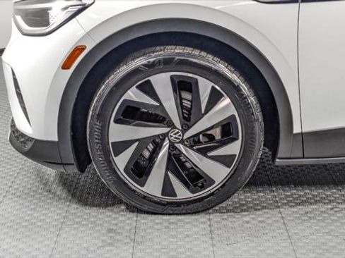 Used 2021 Volkswagen ID.4 Pro S w/ Gradient Package image 35