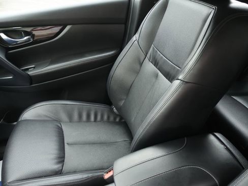 Used 2022 Nissan Rogue Sport SL image 19