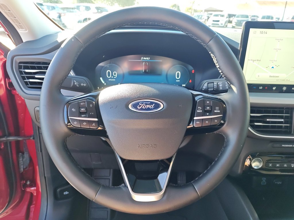 Used 2023 Ford Escape Platinum AWD/4WD image 17